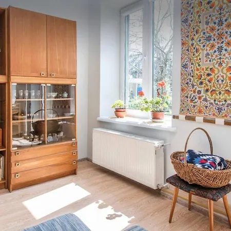 Vintage 2bed Condo-prime Apartment *