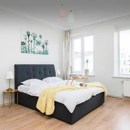 Vintage 2bed Condo-prime Apartment *