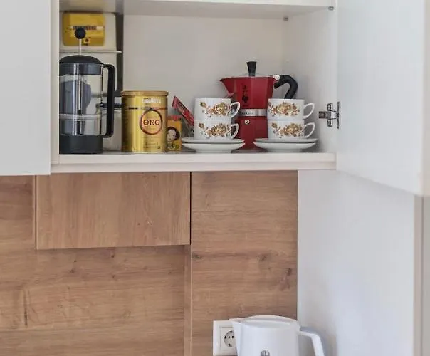 Vintage 2bed Condo-prime Апартаменты